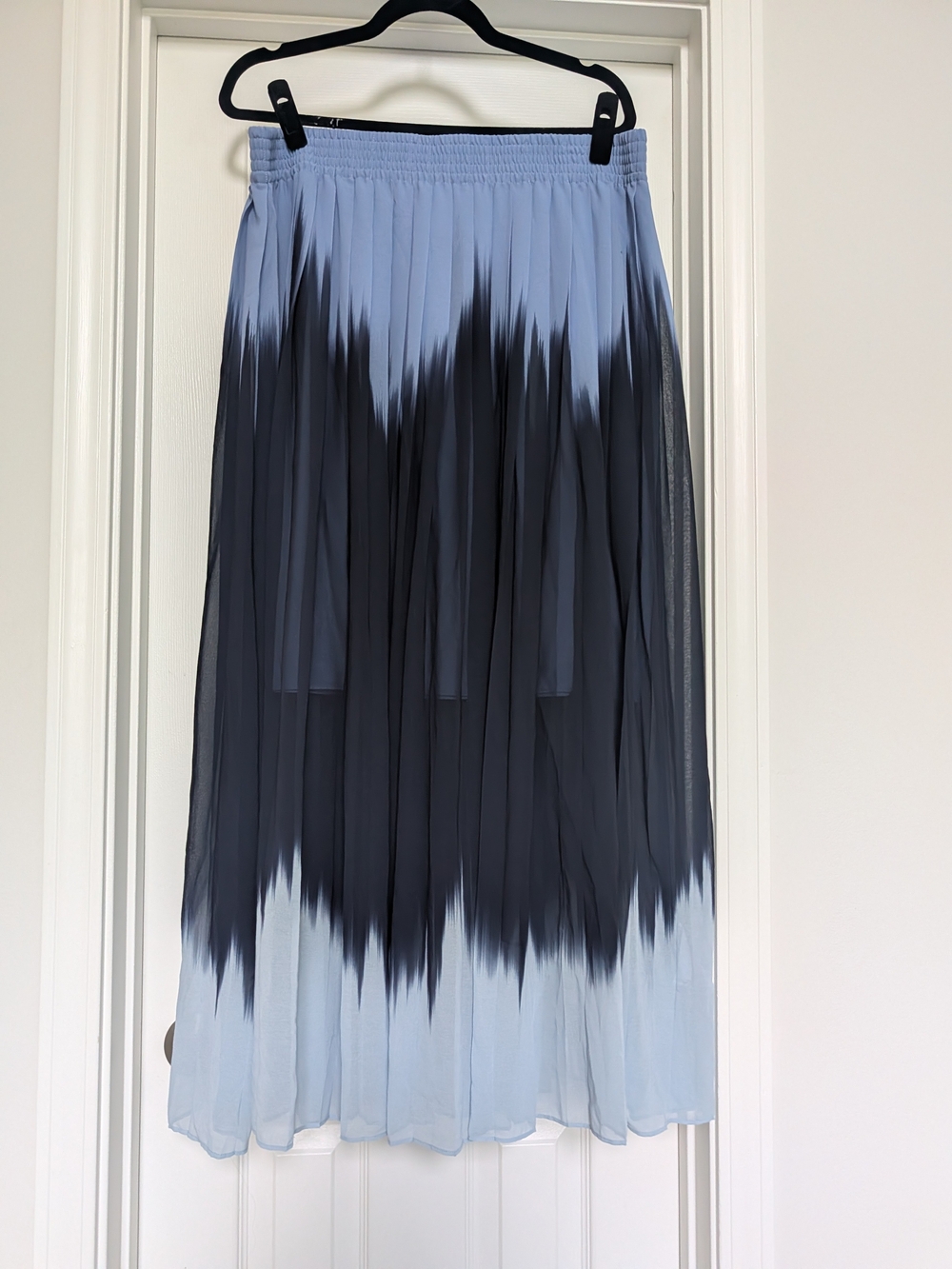 Banana Republic Pleated Ombre Skirt